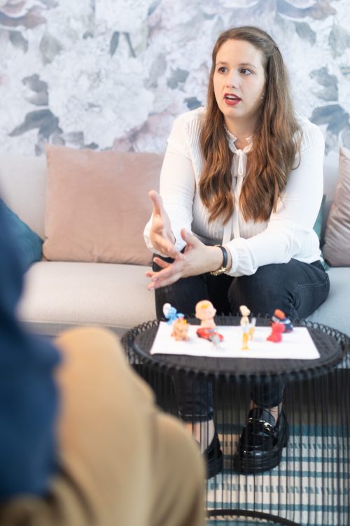 Psihoterapija, osebna rast, duševno zdravje, čustvena podpora, soočanje s stresom, samopodoba in samozavest, anksioznost, depresija, izgorelost, travma in okrevanje, čustvena regulacija, odnos do sebe in drugih, družinska terapija